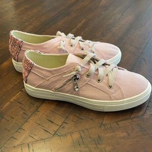 NEW Jolimall Blush Pink Sneakers